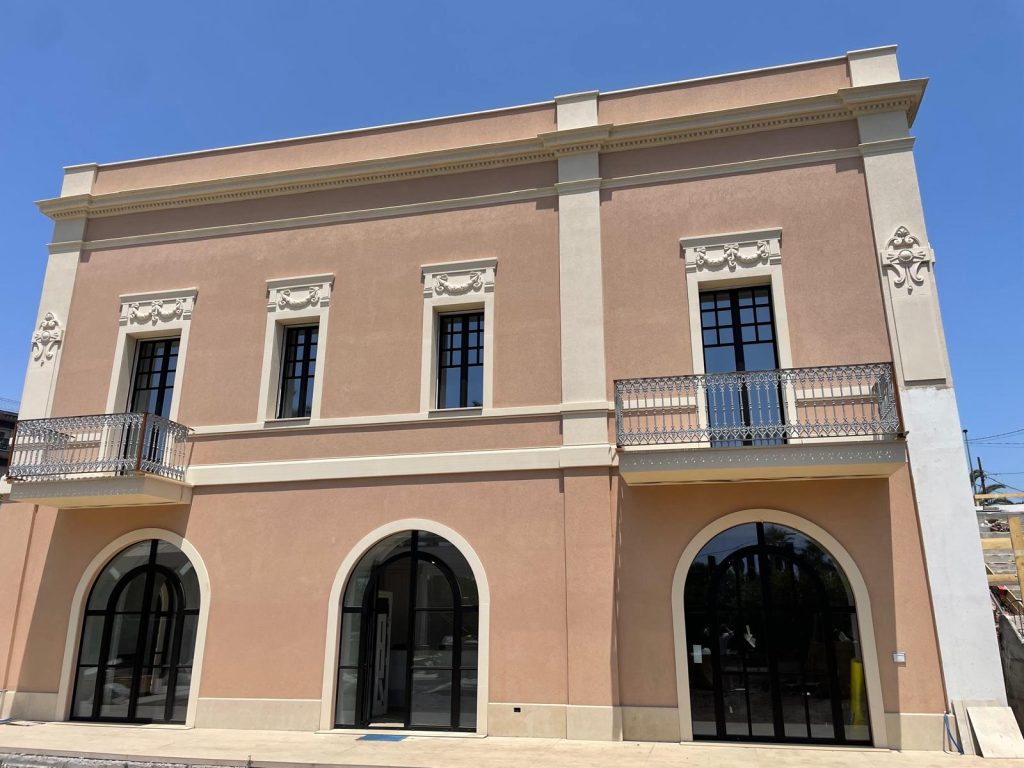 WhatsApp Image 2025-11-08 at 14.21.42 (1)